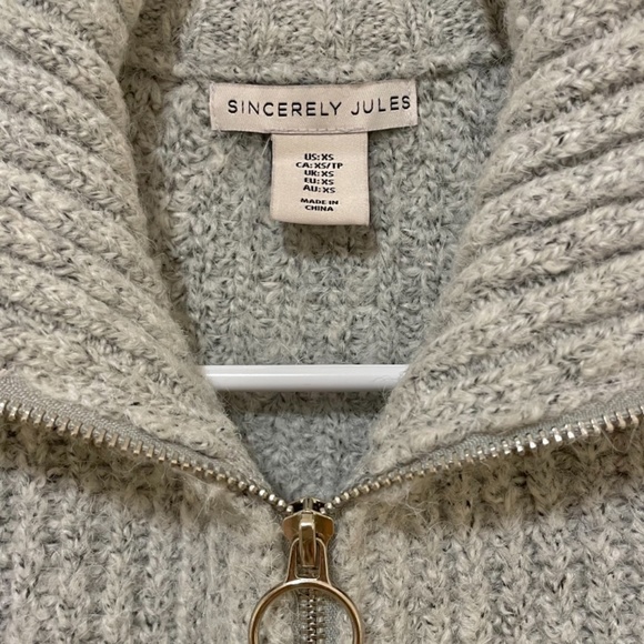 Cozy, cropped sweater - Picture 3 of 3